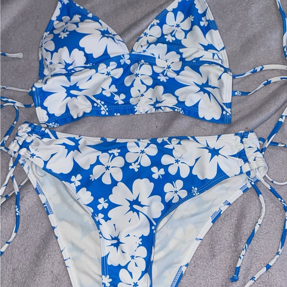 SHEIN Blue and White Floral Bikini